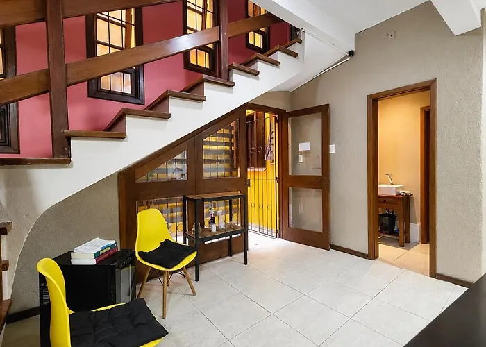 Guest house Casa Amarela Porto Alegre