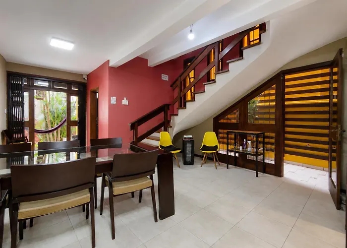 Casa Amarela Guest house *